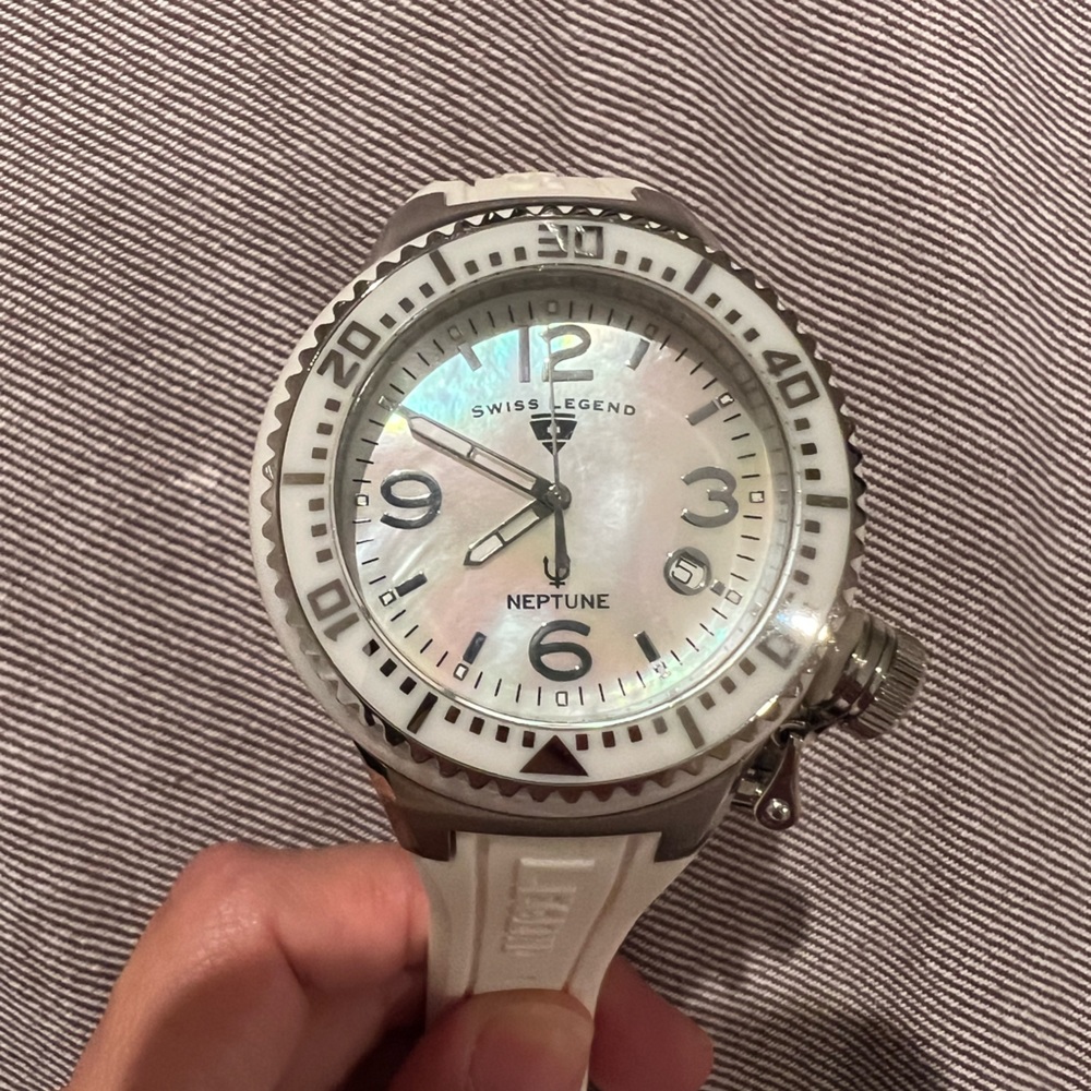 Swiss Legend Neptune Watch - Picture 2 of 3